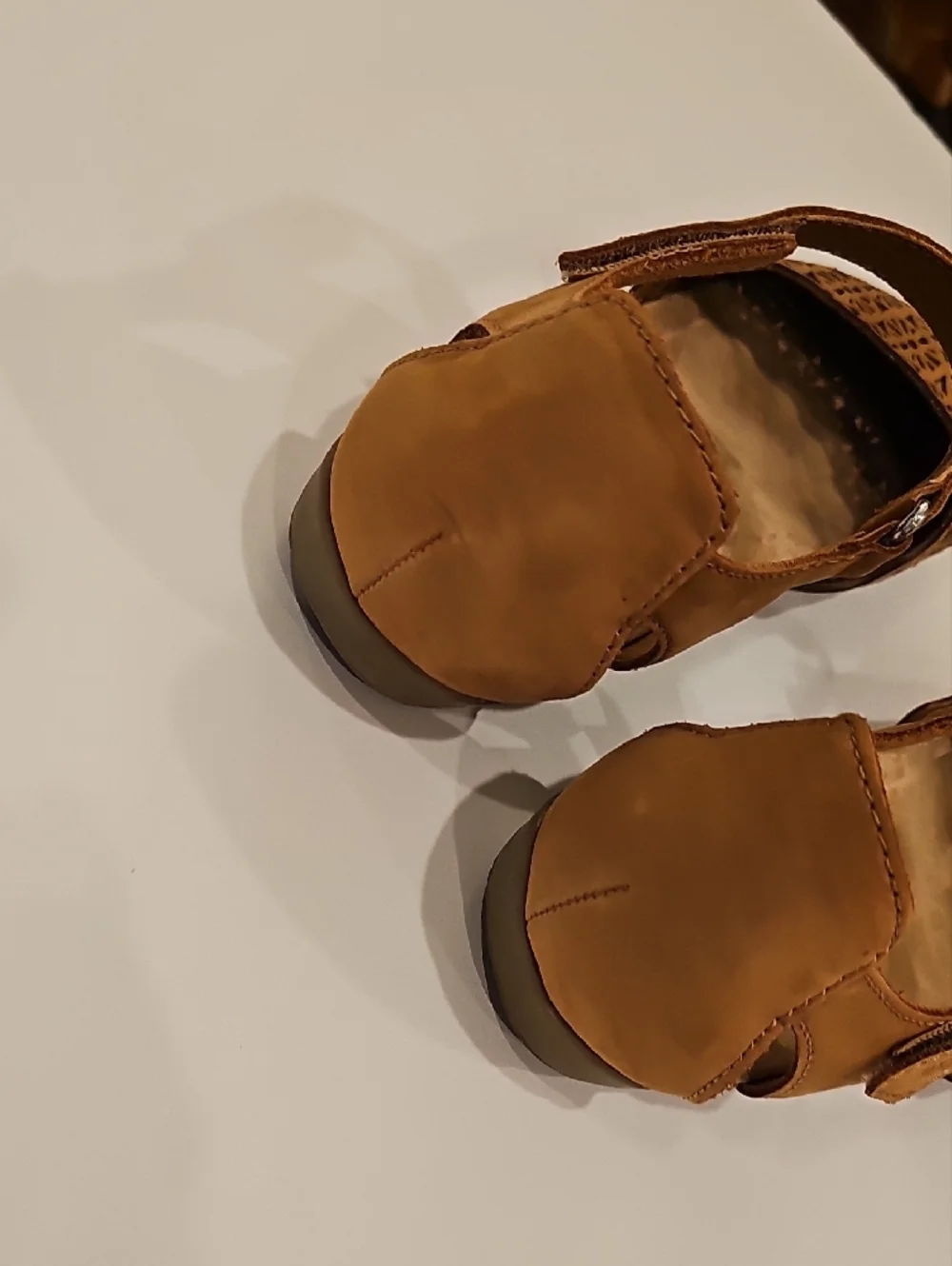 Earth Origins Bronnie Medium Natural Leather Ankle-Strap Flats Sandals Women 9M - Picture 6 of 8